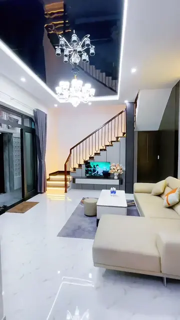 Nội thất sang trọng trần gương — 4